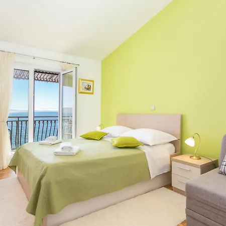 Family Friendly Seaside Podstrana, Split - 13725 Apartment *
