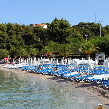 Family Friendly Seaside Podstrana, Split - 13725 Apartment Podstrana