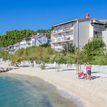 Family Friendly Seaside Podstrana, Split - 13725 Apartment