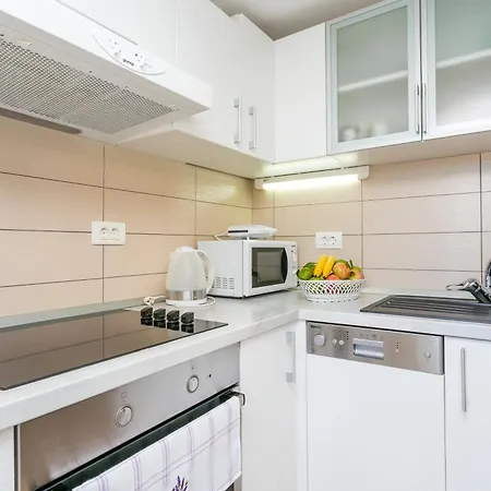 Family Friendly Seaside Podstrana, Split - 13725 Apartment *