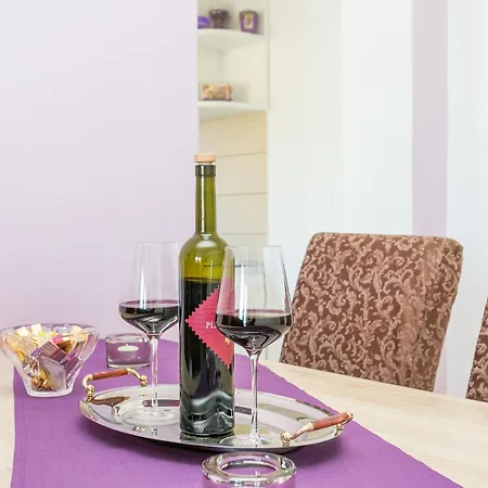 Apartment Family Friendly Seaside Podstrana, Split - 13725 Podstrana